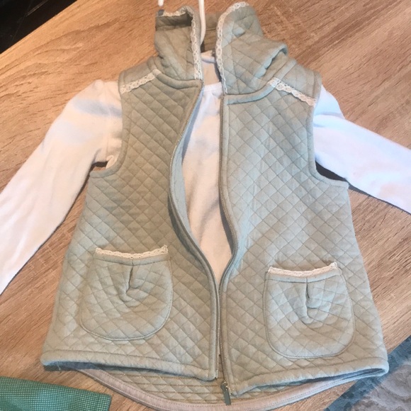 Vest by max studio(giving top for free) - Picture 1 of 1
